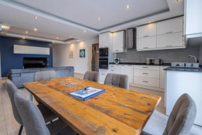 The Fives Apartment